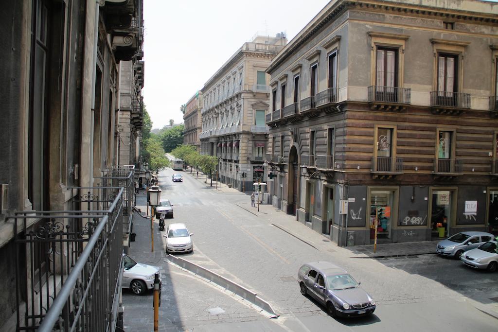 Ottomood Ala Ovest Catania Centro Panzió Kültér fotó